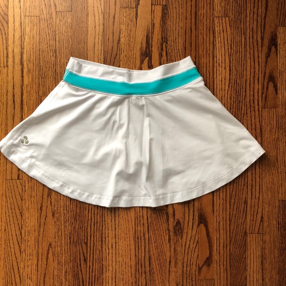 Triple Flip skirt - Picture 1 of 2